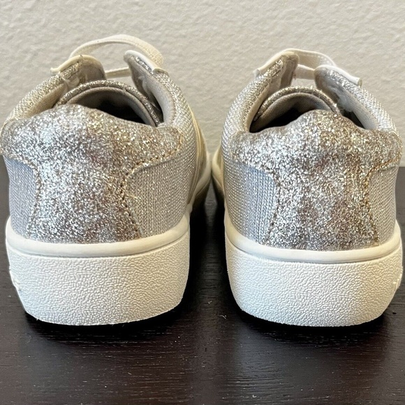 Michael Kors Toddler Girls Jem Square Sneakers in Silver-Gold Size 6 - Picture 13 of 16